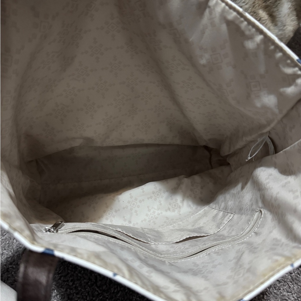 Thirty-One Around Town Tote in the Terrazzo Pebble pattern - Picture 4 of 5